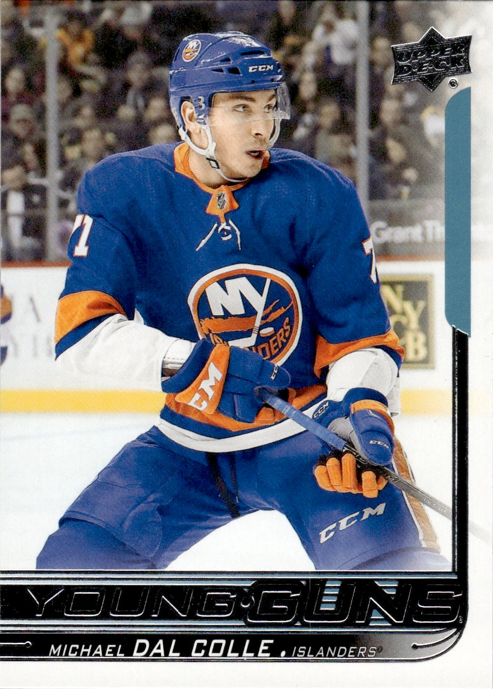 2018-19 Upper Deck Series 1 Hockey - Base - Young Guns #208 Michael Dal Colle - New York Islanders