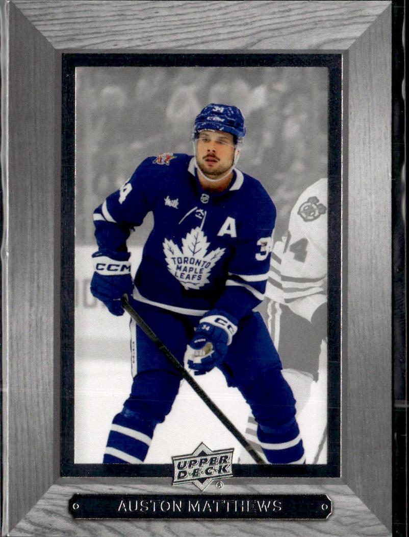 2023-24 Upper Deck Extended Series Hockey Beehive #BH-7 – Auston Matthews (Toronto Maple Leafs)