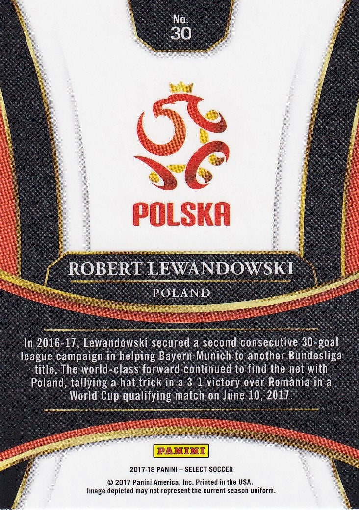 2017-18 Panini Select - Base #30 Robert Lewandowski