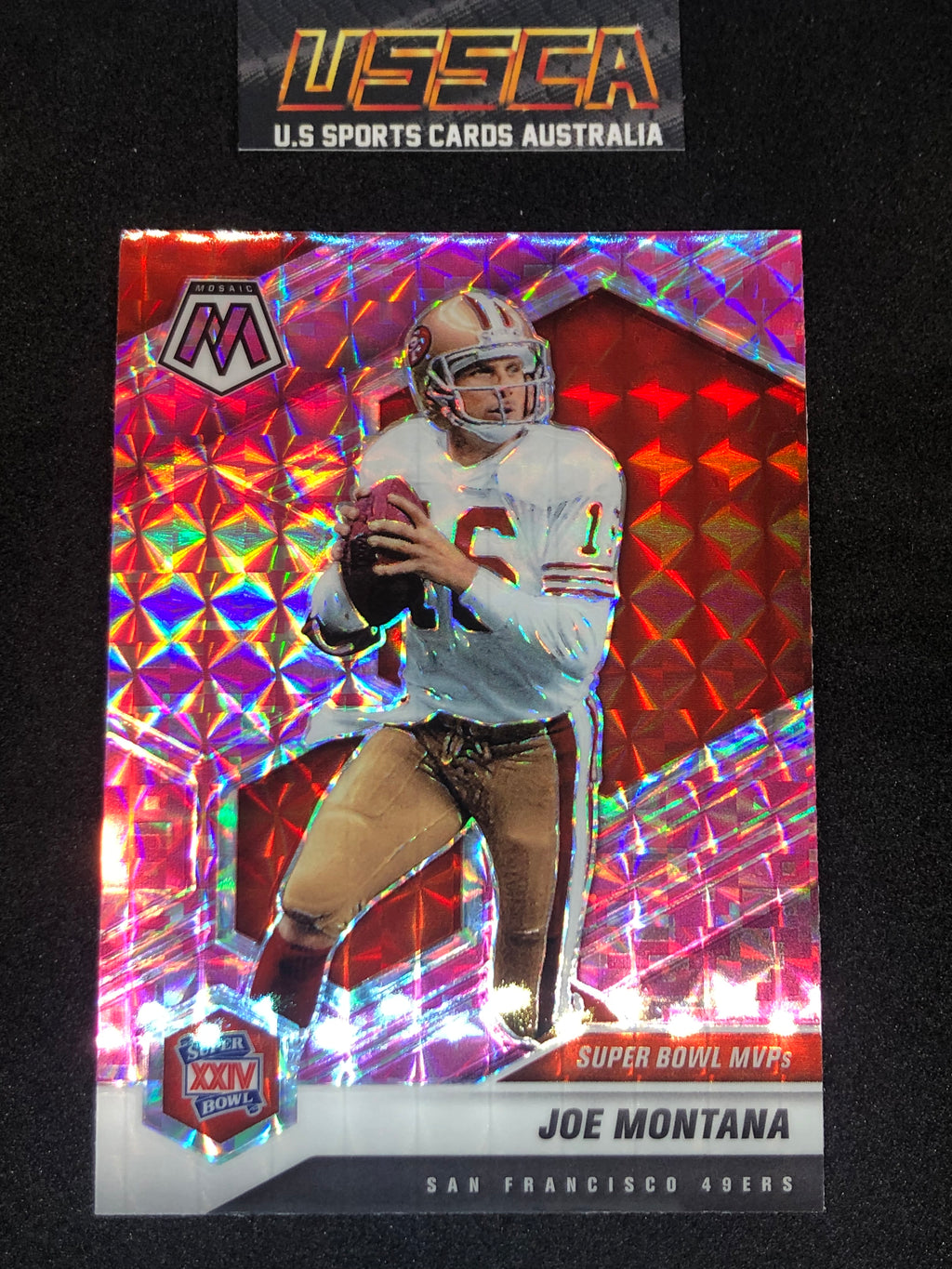 2021 Panini Mosaic Football Camo Pink #293 Joe Montana - San Fransisco 49ers