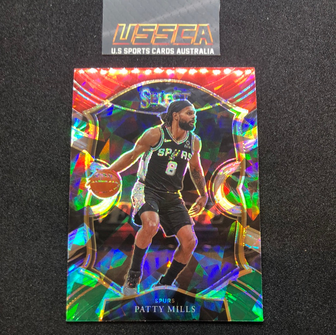 2020-21 Panini Select Basketball Concourse White Green Cracked Ice Prizm #48 Patty Mills - San Antonio Spurs